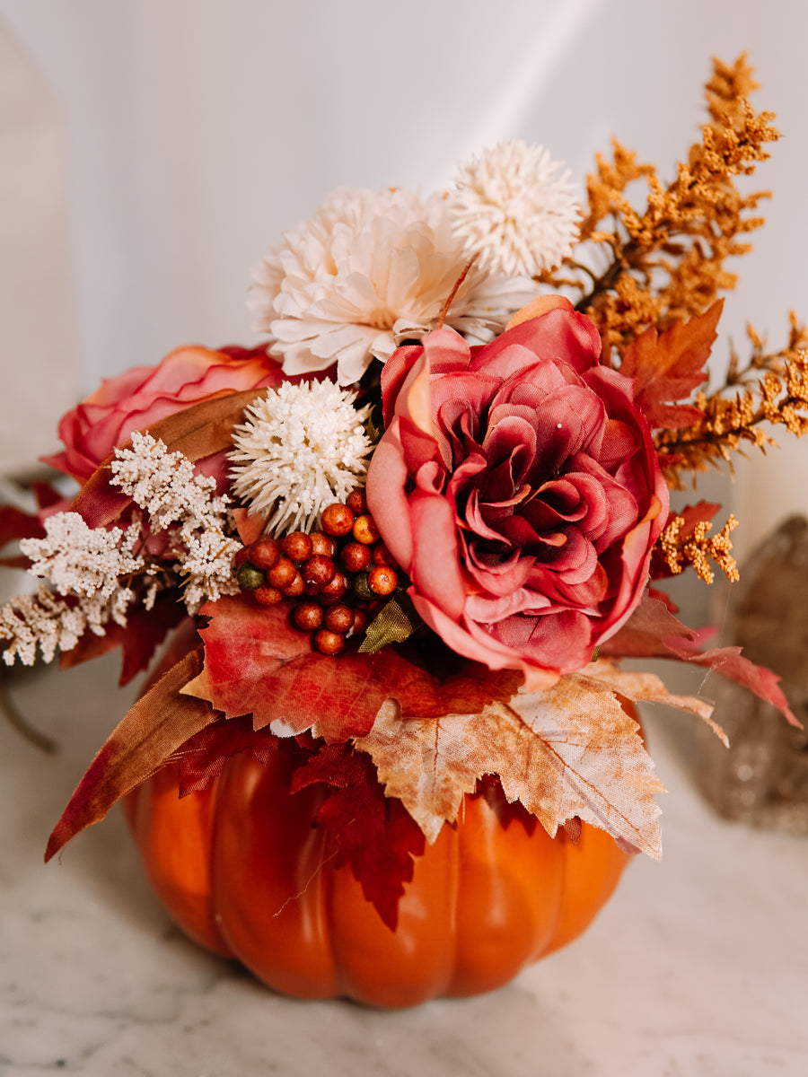 Fall flowers arrangement in a pumpkin 2024 , pumpkin centerpiece arrangement, fall centerpiece, fall arrangement with pumpkin