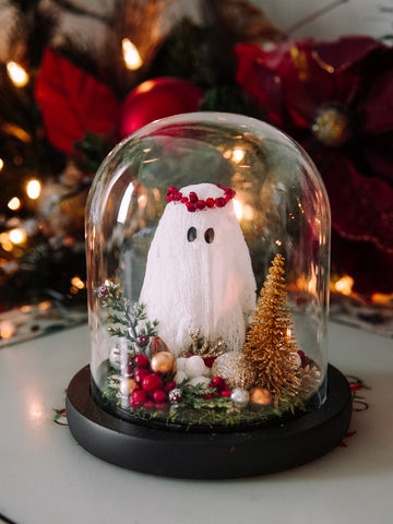 Yuletide Winter Ghostie In Glass Cloche