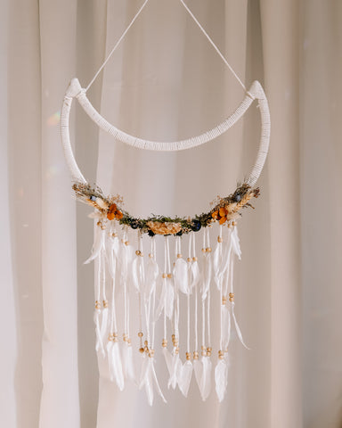 Macrame & Dried Floral Upturned Moon