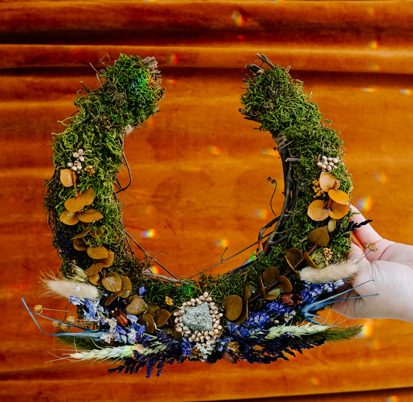 Dried Floral Lucky Horseshoe